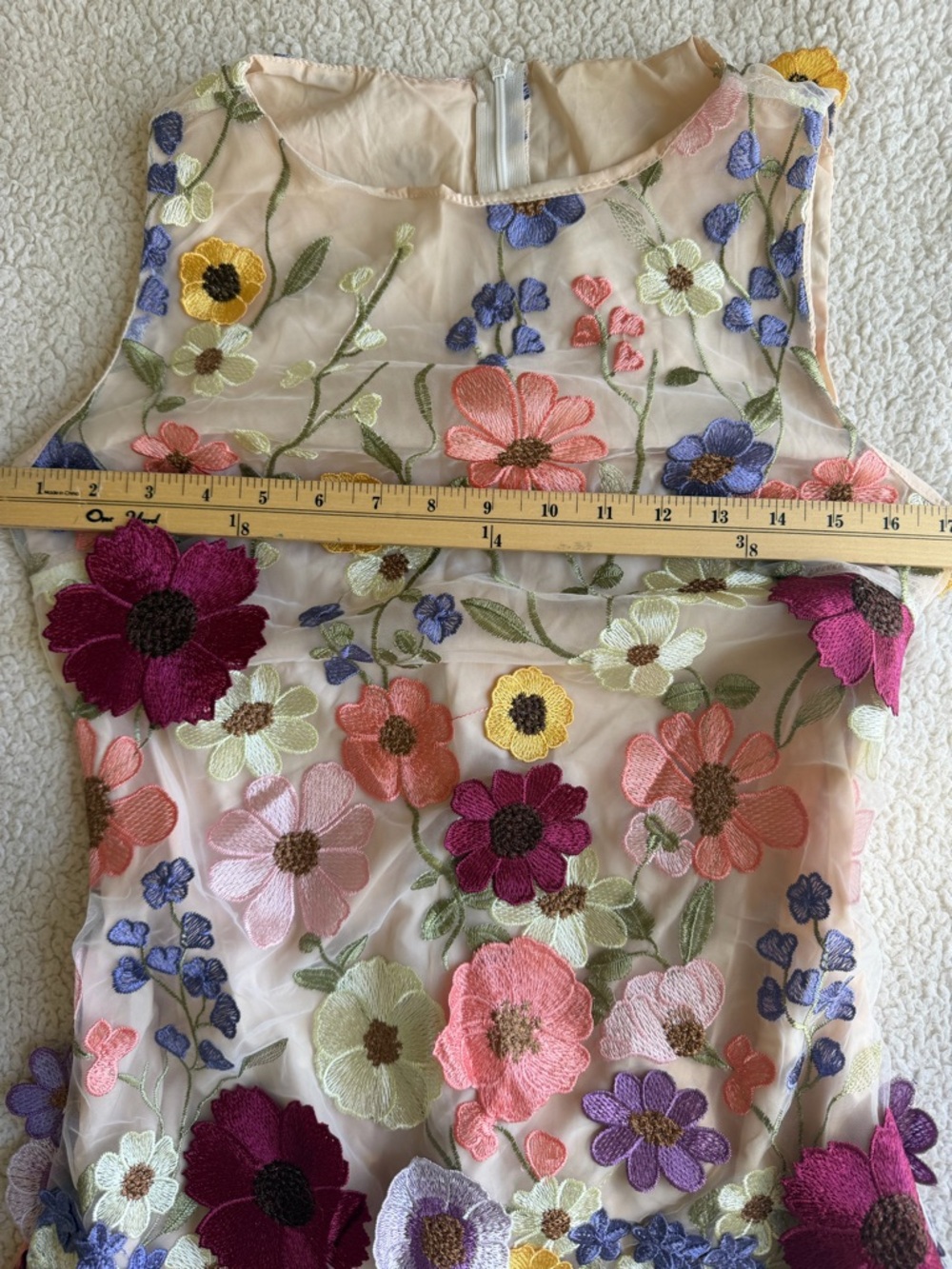 Sleeveless Floral Embroidered Nude Dress - Picture 7 of 8